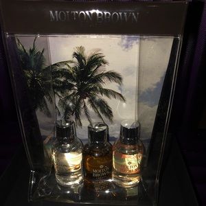 Molton Brown Luxury Travel Essentials Set